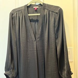 NWT Vince Camuto silk style blouse